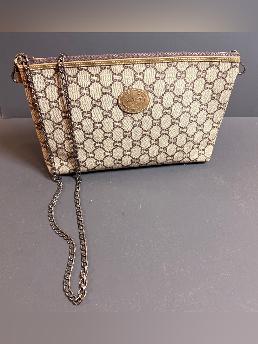 Authentic Vintage Gucci Plus GG
Monogram Clutch Pouch Beige
Brown unbranded chai
